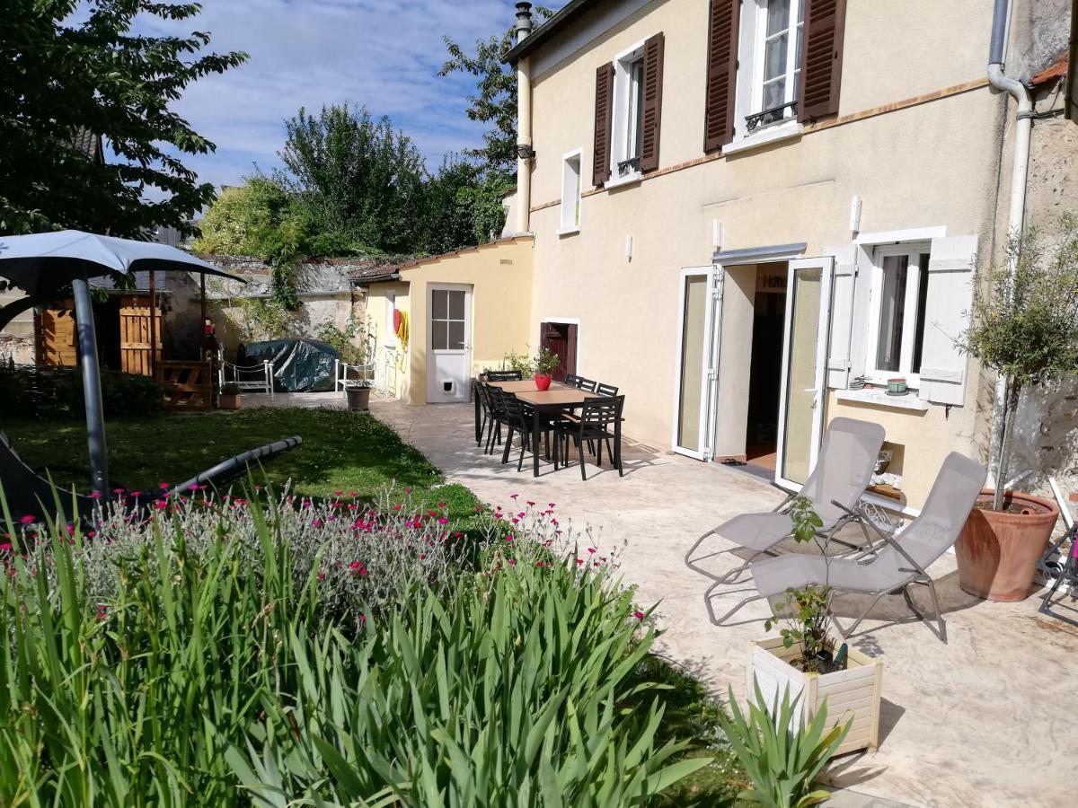 Celine'Home Saint-Germain-sur-Morin Exterior photo